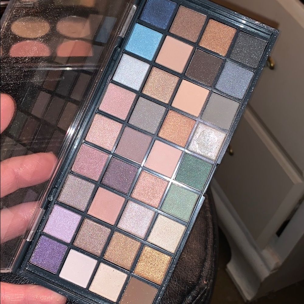 Makeup bundle - Picture 5 of 7